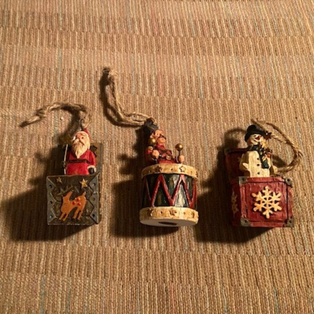 Miniature Hand-painted vintage Christmas ornaments NIB